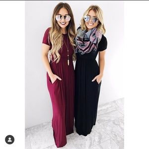 Maroon Short Sleeve Maxi Dress